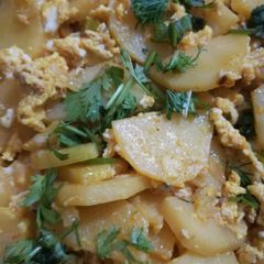 A picture of Aloo Anday.