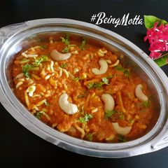 A picture of Kaju-Gathiya Nu Shaak(Curry).