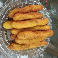 A picture of Potato rava fingers fries.