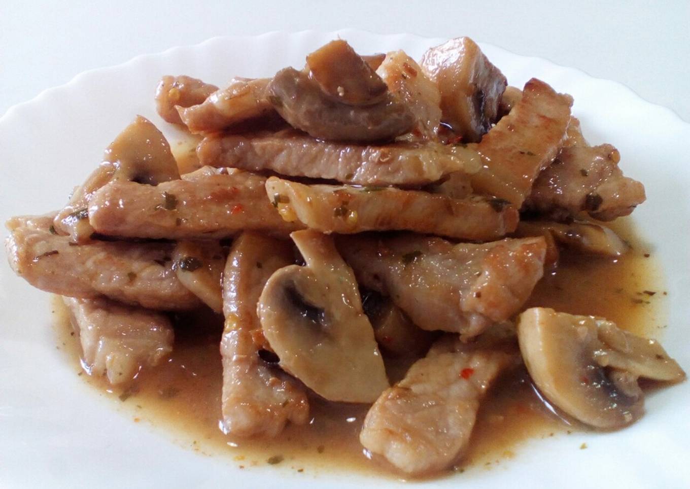 Spicy Pork Loin & Mushrooms