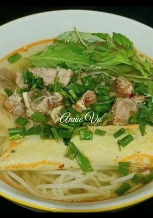 Hình của món Bún bò nạm chả.