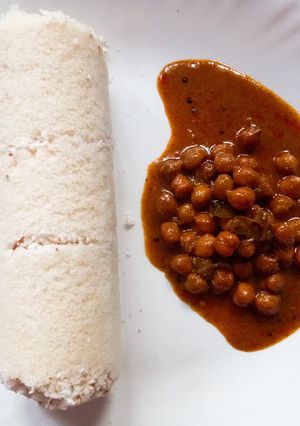 A picture of Kerala puttu.