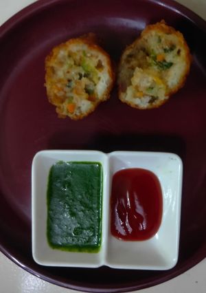 आलू ब्रेड रोल्स(aloo brad rolls recipe in hindi) रेसिपी मुख्य फोटो