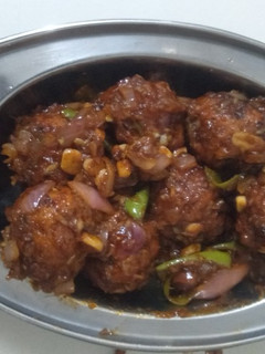 ઘઉંના લોટ ના મંચુરિયન (Wheat Flour Manchurian Recipe In Gujarati) રેસીપી મુખ્ય ફોટો