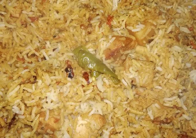 Alo chicken biryani