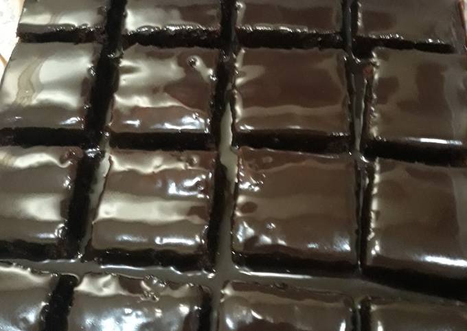 Kue brownies siram coklat lumer (no oven)