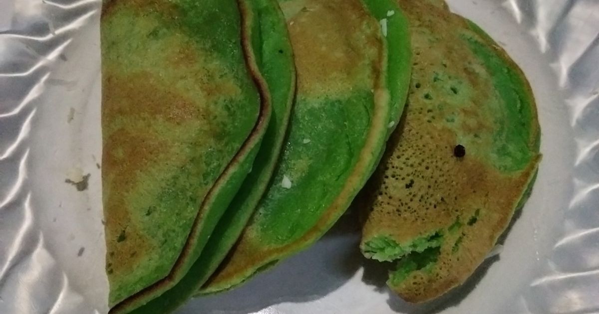 Martabak lenggang pandan keju khas Palembang