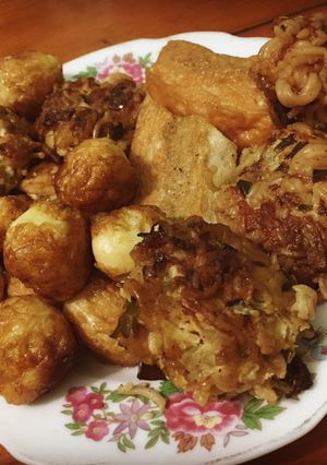 Hình của món Thịt viên chiên+trứng cút+Chả quế kho.