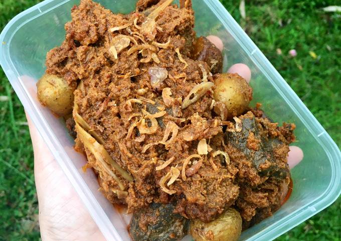 Bagaimana cara membuat Rendang daging dan paru dijamin nagih banget