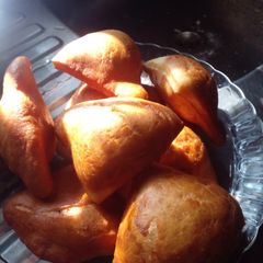 A picture of Cinnamon mandazi.