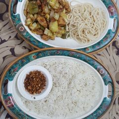 A picture of Singaporen rice.