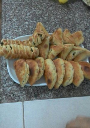 صورة لوصفة معجنات بلحمة وسبابخ وجبنة