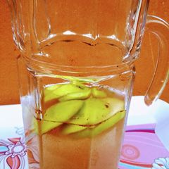 A picture of Cinnamon Apple Detox Water.