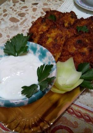 O poză a rețetei Chifteluțe de legume cu salam.