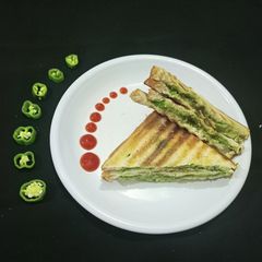 A picture of 20 minutes Chilli Cheese Sandwich for Breakfast or Snacks.