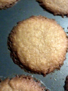 A picture of peanut butter cookies.