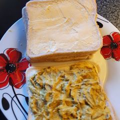 Creamy Lemon Curry Chip Butty A picture of Creamy Lemon Curry Chip Butty.
