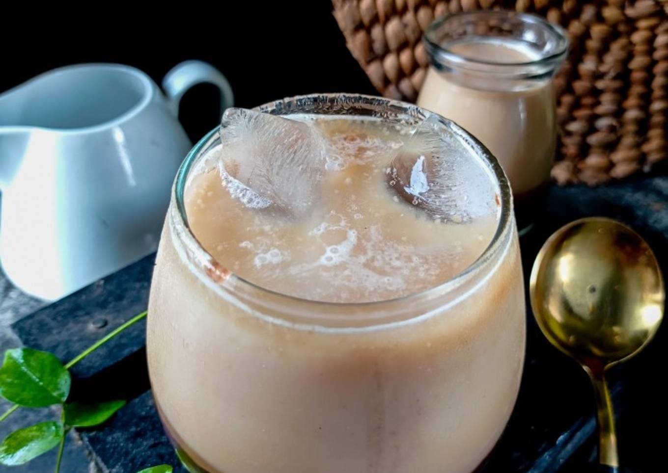 Es kacang merah kopi susu