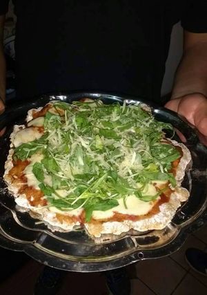 Una foto de Pizza🍕 de avena y harina de arroz (veguie)