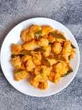 590.Ayam krispi daun kari