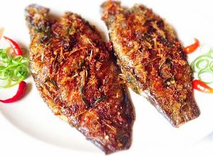 Hình của món Cá sặc muối sả ớt chiên.