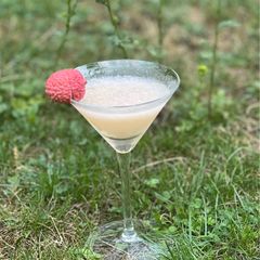 A picture of Fruit of Love Mar-Tea-Ni – Lychee martini.