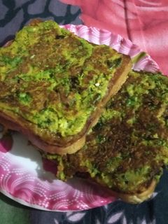 मूंग दाल टोस्ट(moongdal toast recipe in hindi) रेसिपी मुख्य फोटो