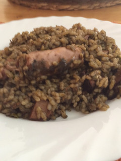 Una foto de Arròs amb calamars de llauna