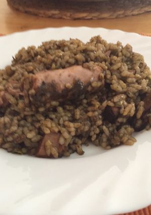 Una foto de Arròs amb calamars de llauna