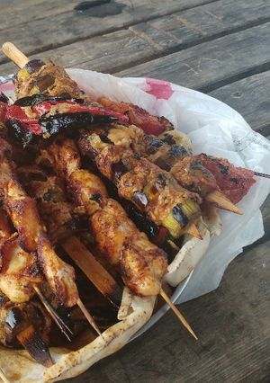 صورة لوصفة كباب دجاج مع باذنجان