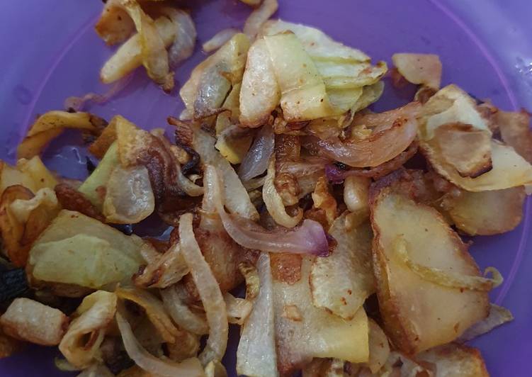 Recipe of Super Quick Homemade Chayote and Potato stir fry salad