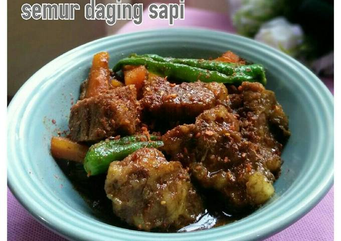 Semur daging sapi