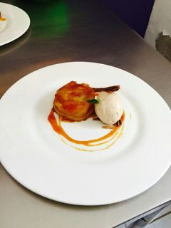 Una foto de tarta tatin