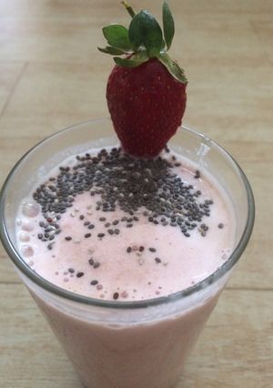 Foto resep Strawberry Oatmeal Smoothies