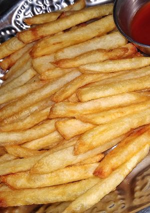 ফ্রেঞ্চ ফ্রাই (french fries recipe in Bengali) রেসিপির প্রধান ছবি