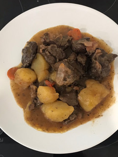 Una foto de Caldereta de cabra con patatas y mi toque personal