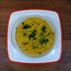 A picture of Besan Drumstick curry.