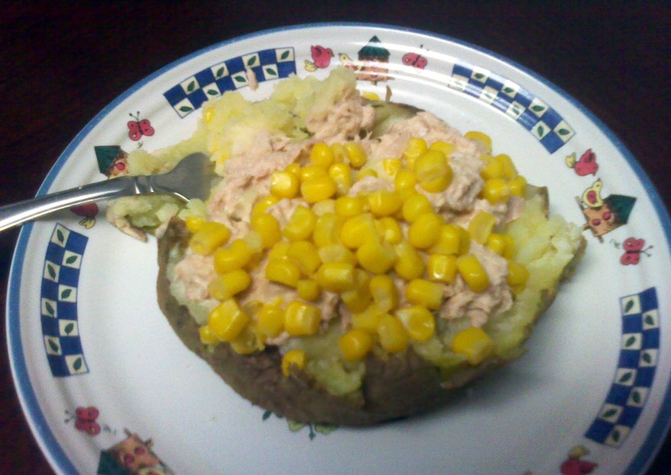 Loaded Baked Potato With Tuna And Sweet Corn