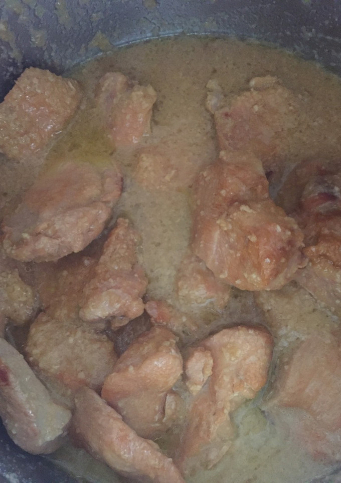 Una foto de Carne en salsa de almendras