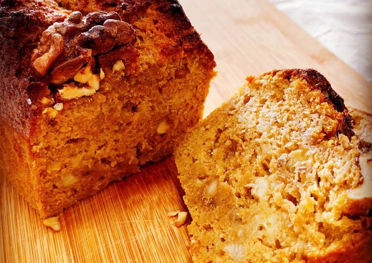 How to Make Award-winning Banana walnut cake