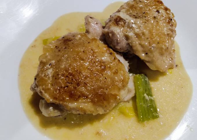 How to Make Quick Chicken and leeks in bacon-infused cream sauce