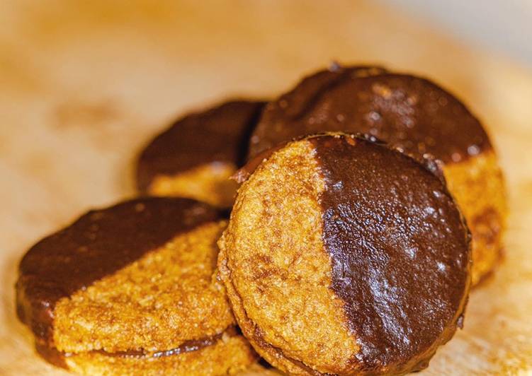 Biscotti Integrali di Farro Ripieni al Cioccolato, all’Olio EVO