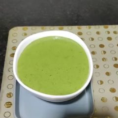 A picture of Coriander chutney.
