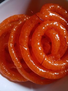 जलेबी(jalebi recipe in Hindi) रेसिपी मुख्य फोटो
