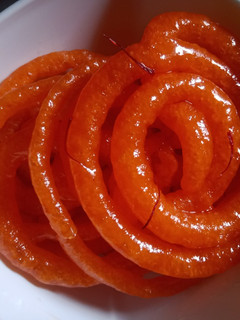 जलेबी(jalebi recipe in Hindi) रेसिपी मुख्य फोटो