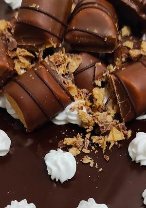 Kinder Bueno torta recept fotója