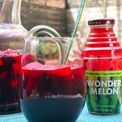 A picture of Refreshing Wonder Juice Sangria.