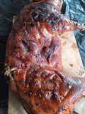Lechón asado a la parrilla