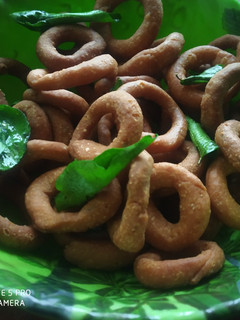 கொடுபலே (kodubale) செய்முறை முக்கிய புகைப்படம்