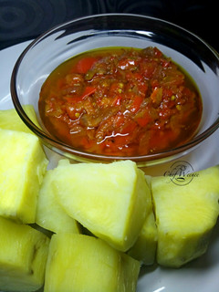 A picture of Sweet & Spicy Tomato/pepper sauce.